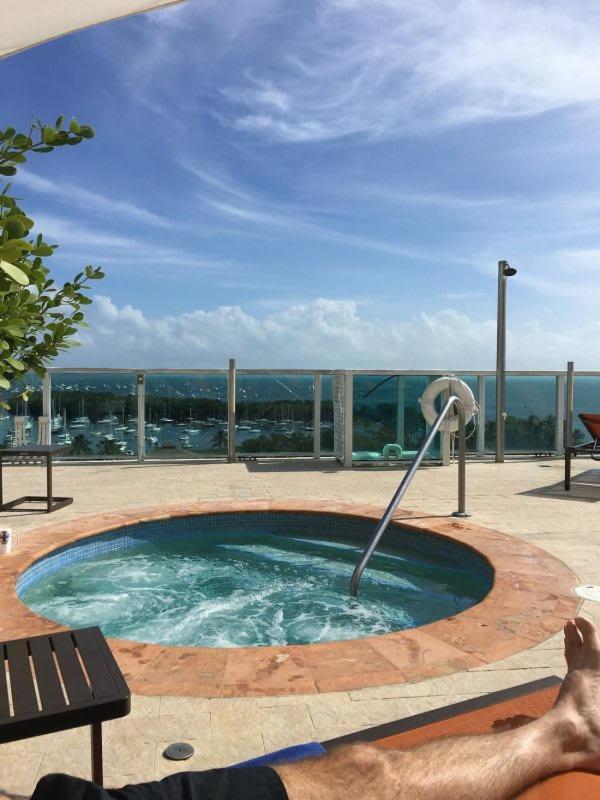 Appartement Mvr-bask In Luxury-right In Coconut Grove