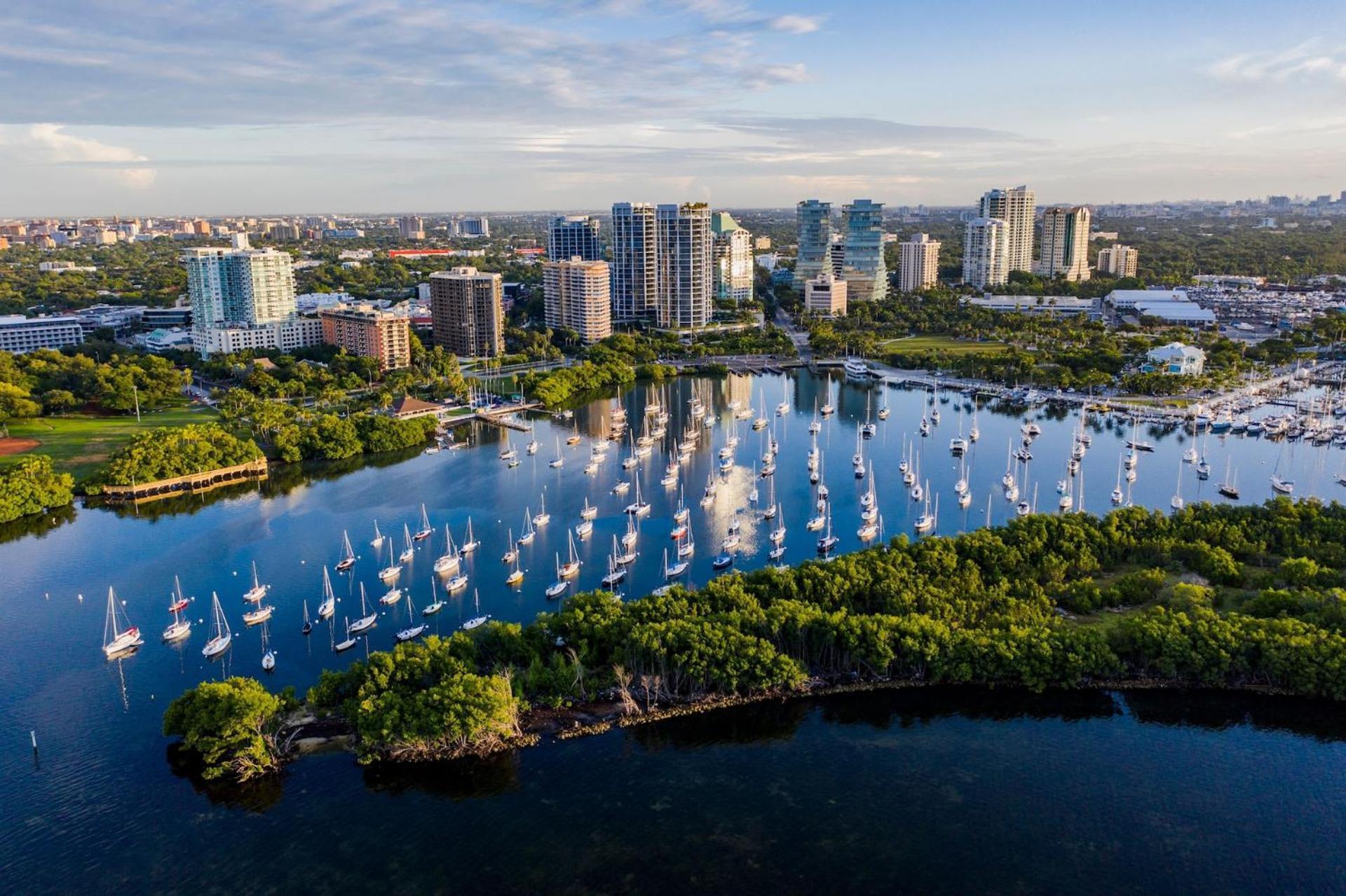 Appartement Mvr-bask In Luxury-right In Coconut Grove