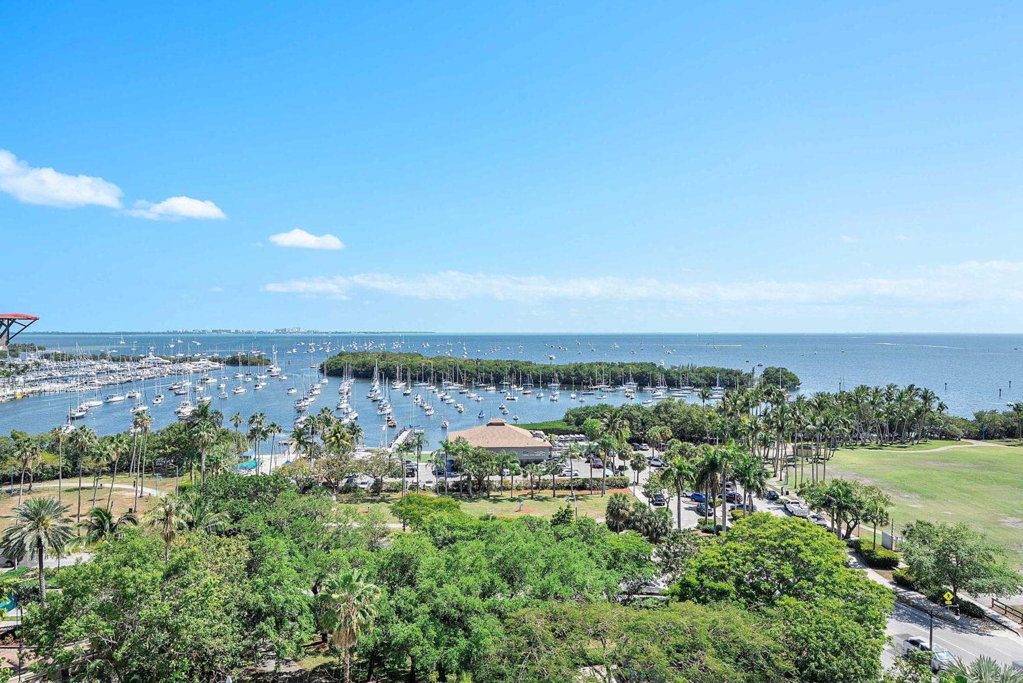 Appartement Mvr-bask In Luxury-right In Coconut Grove